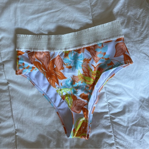 Cupshe two piece high waisted bikini - Picture 2 of 5